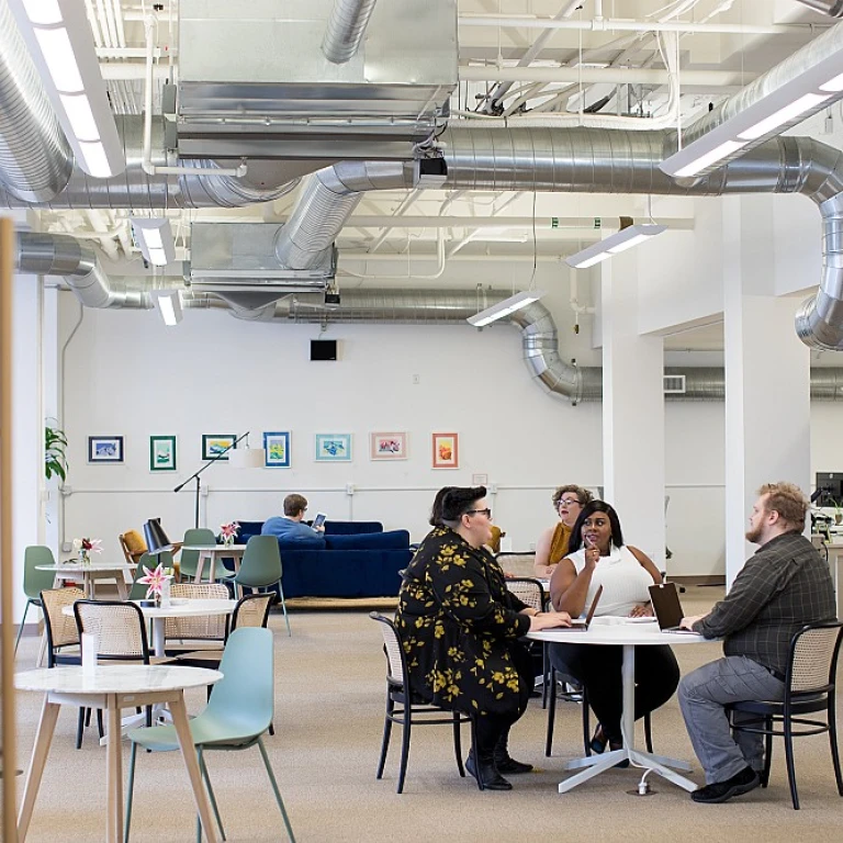 Comprendre le rôle crucial des terminaux de fret dans le commerce international